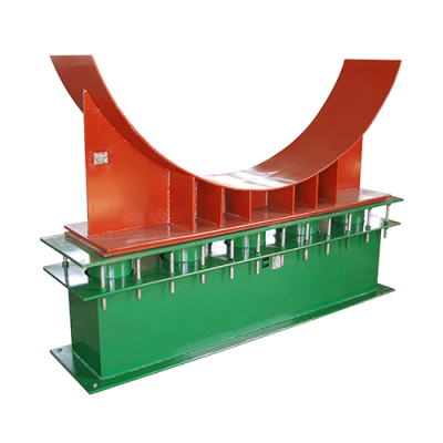 帶四氟(fú)滑闆鞍式滑動支(zhi)座彈簧箱支座